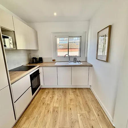 Climatise, Balcon - 4 Pers. - Fr-1-816-45 Apartment *